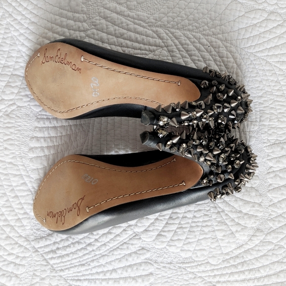 NWOT - Sam Edelman Lorissa pumps - leather studs - Picture 4 of 5
